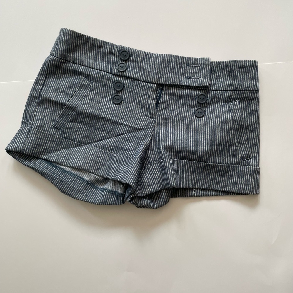 2 for $25 🛍️⭐️ striped cotton blend shorts